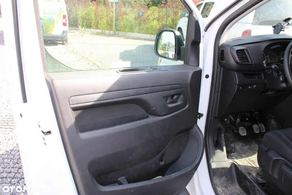 Toyota ProAce 2.0 CRDMR`16 E6.3 3.1t Long Active - 12
