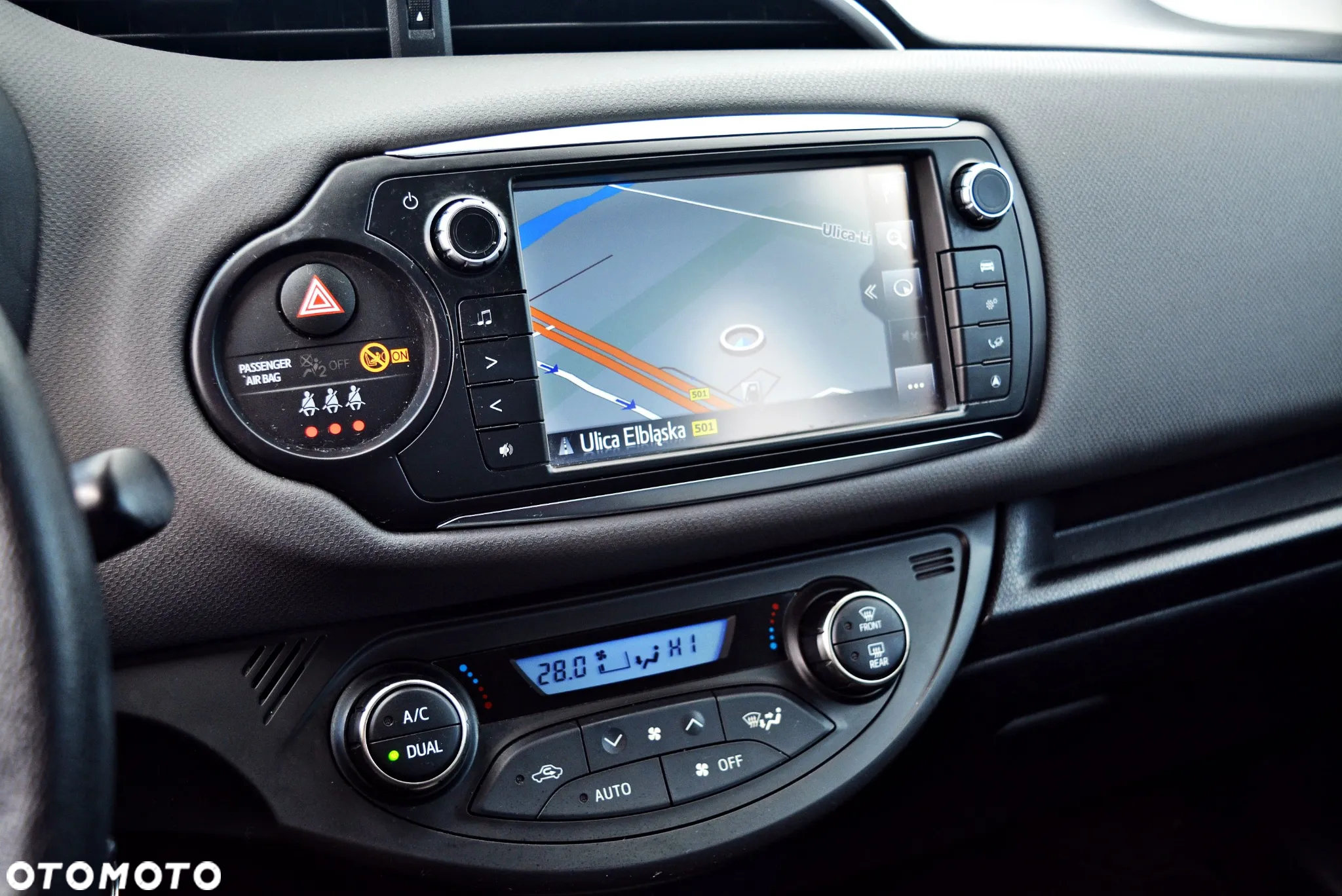 Toyota Yaris Hybrid 1.5 Executive - 10