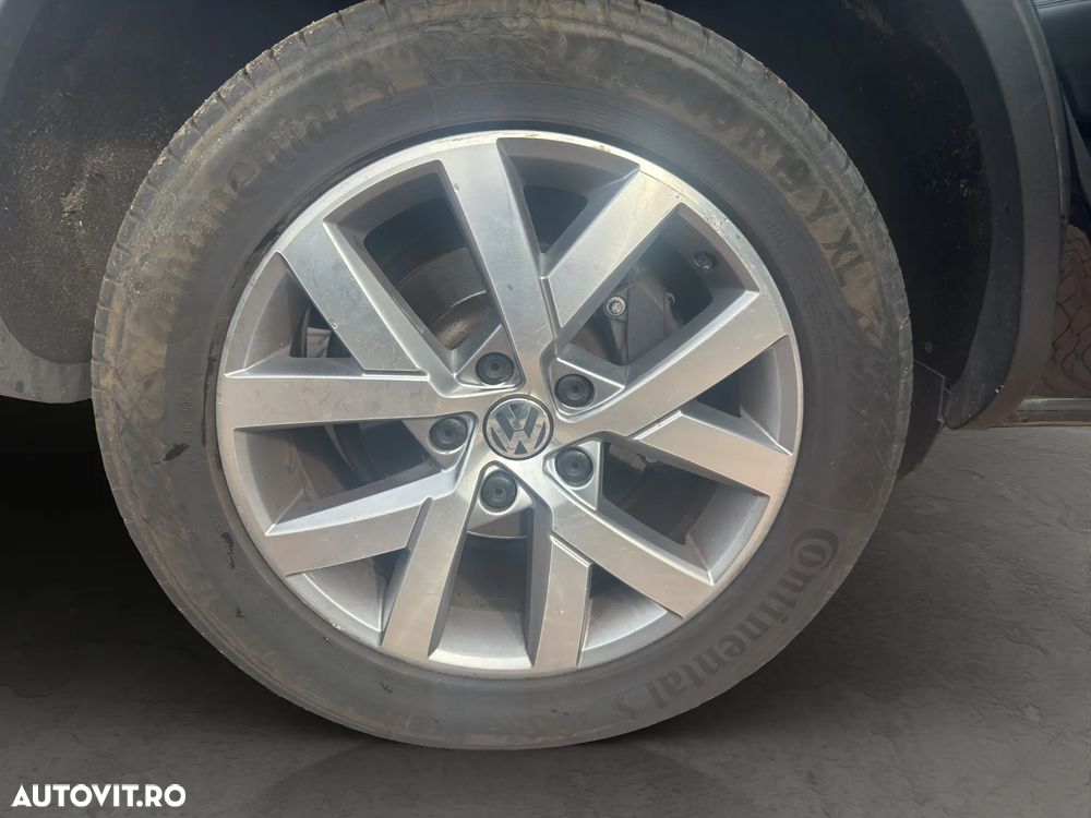 Volkswagen Touareg 3.0 V6 TDI BMT - 24