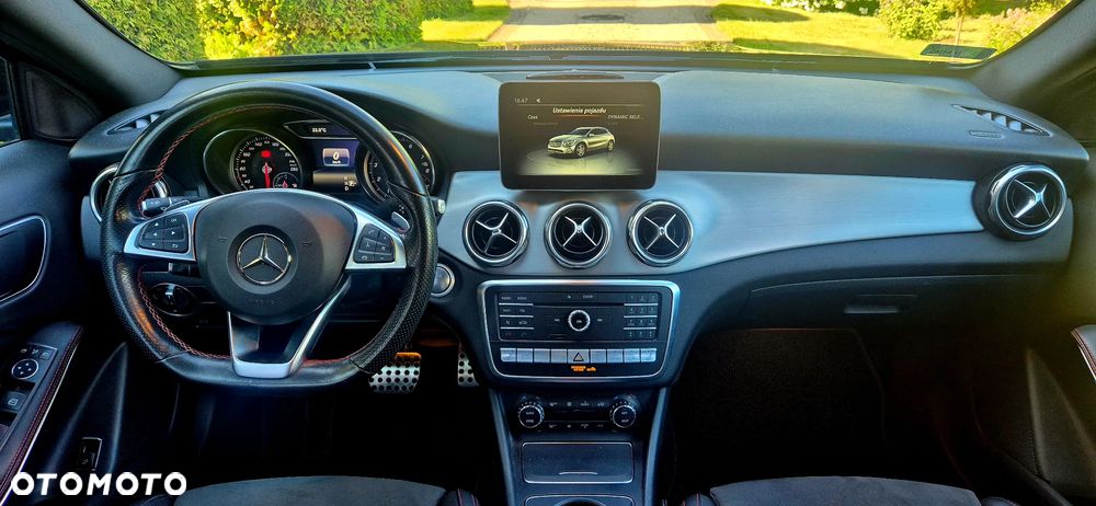 Mercedes-Benz GLA 220 4-Matic - 10