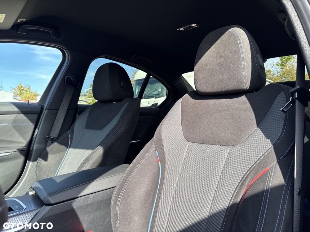 BMW Seria 3 320i xDrive M Sport sport - 14