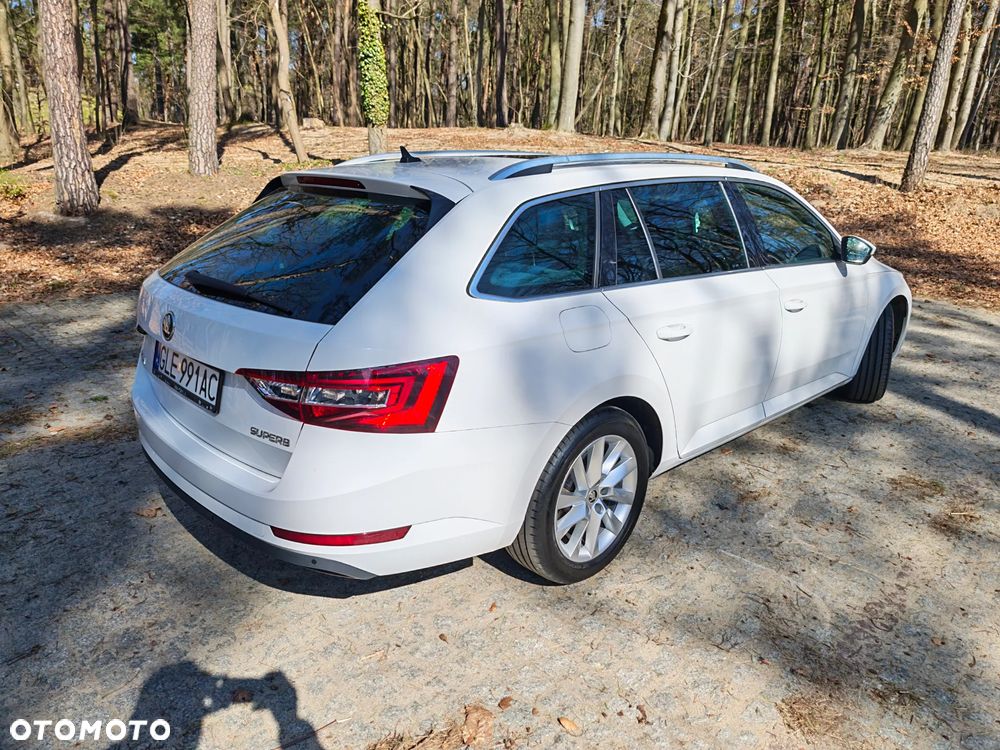 Skoda Superb 2.0 TDI Ambition DSG - 12