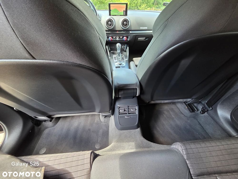 Audi A3 Sportback 40 TFSI quattro S tronic sport - 30