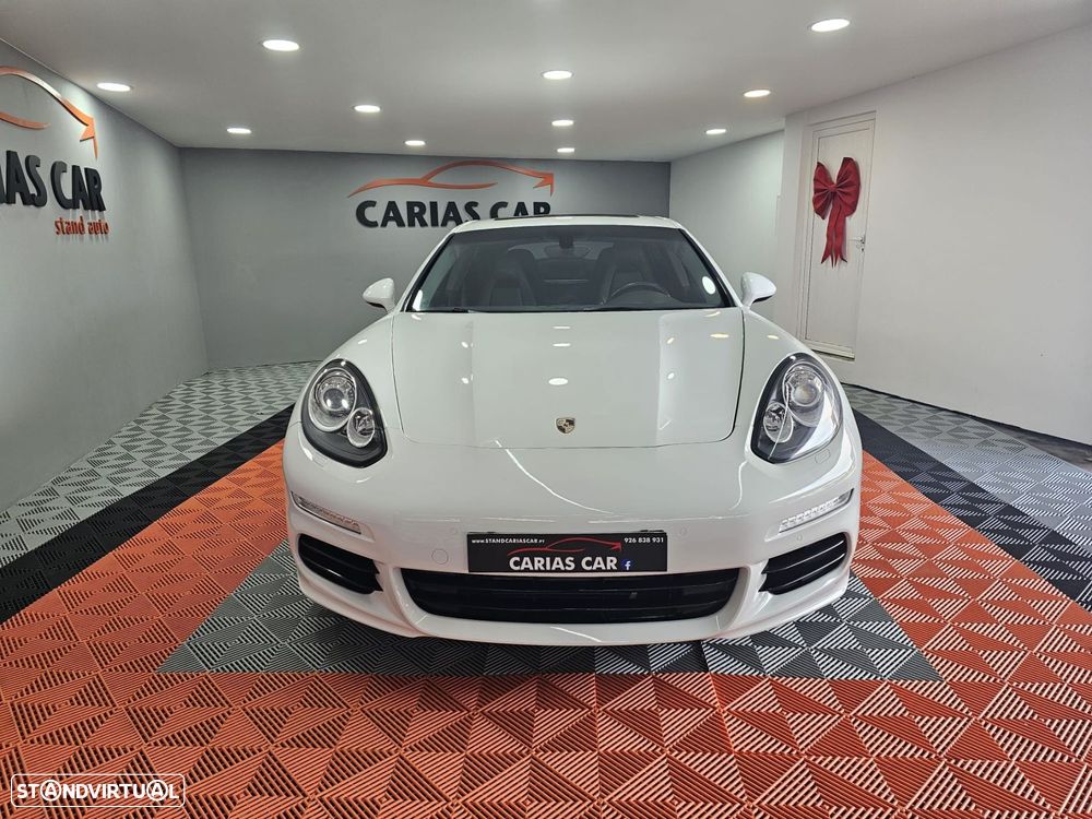 Porsche Panamera Platinum Edition - 3