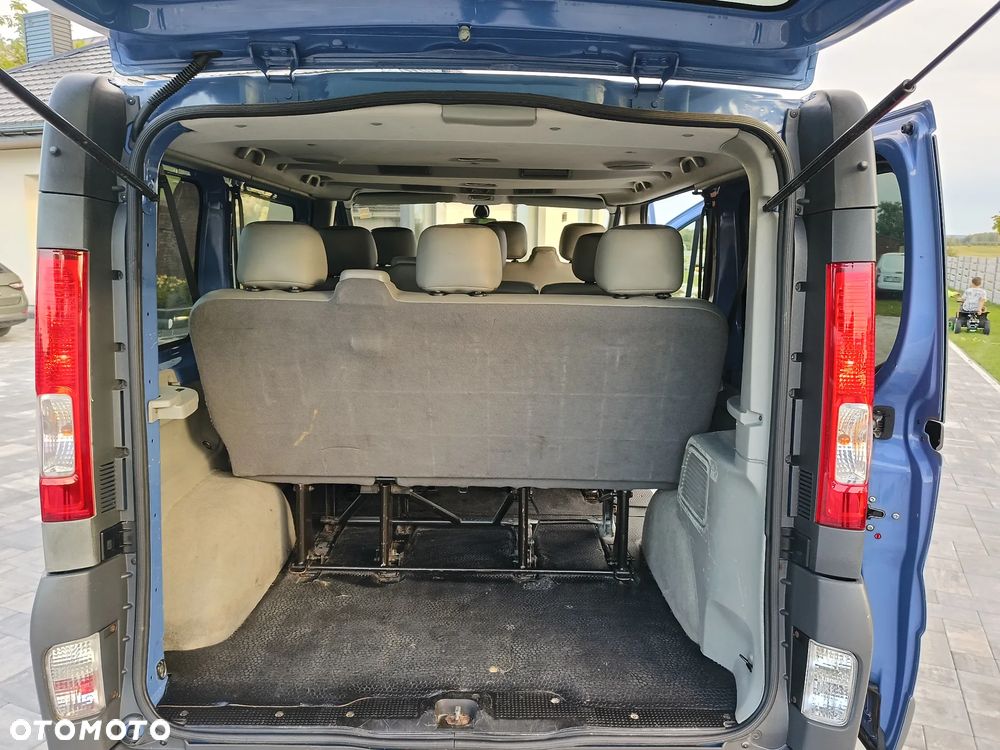 Opel Vivaro - 12