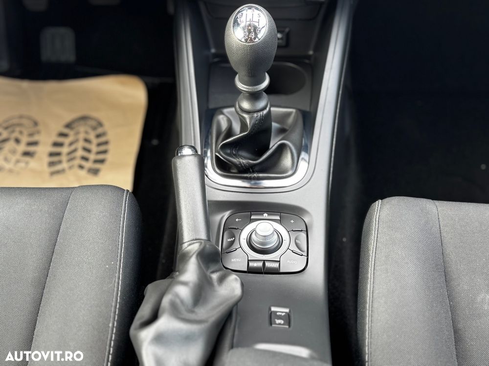 Renault Megane dCi 95 FAP Paris Business - 18