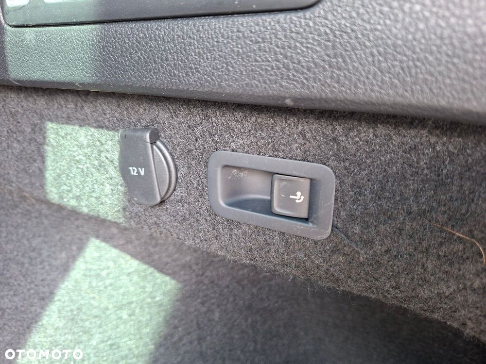 Volkswagen Passat - 29