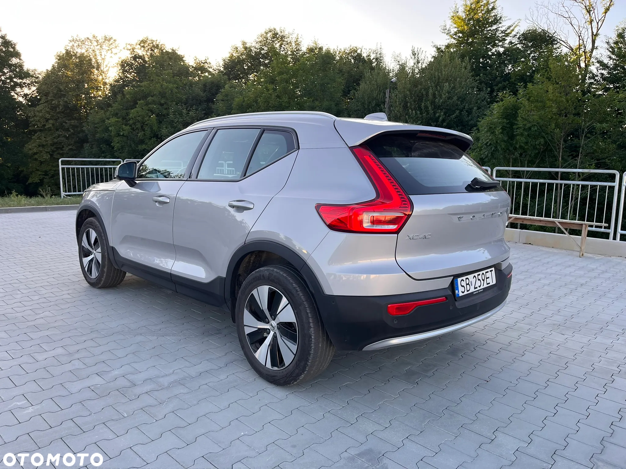 Volvo XC 40 B3 Core - 4
