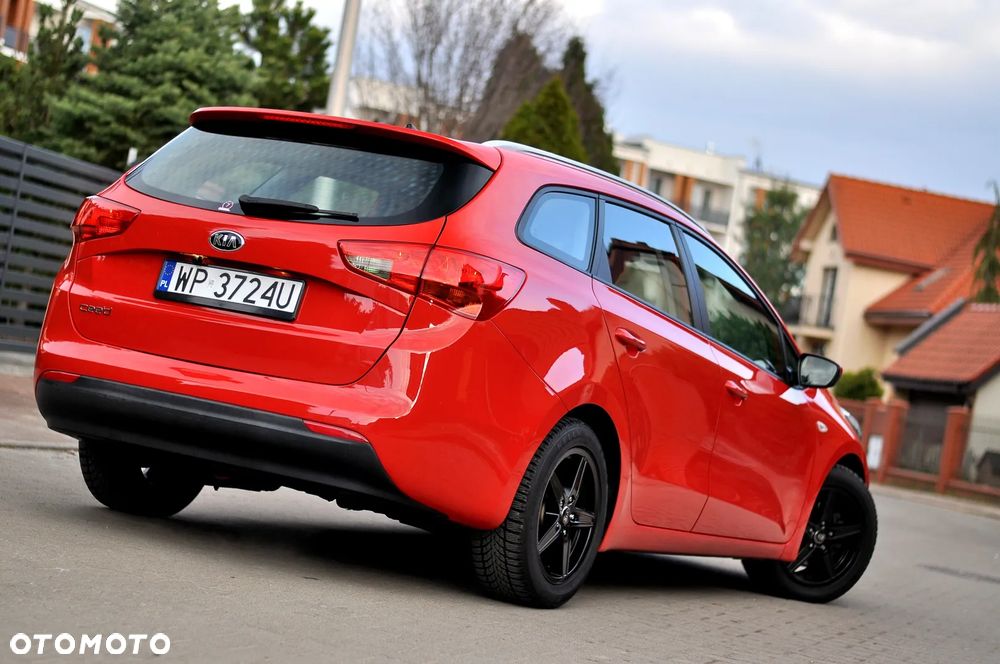 Kia Ceed 1.6 GDI M DCT - 4