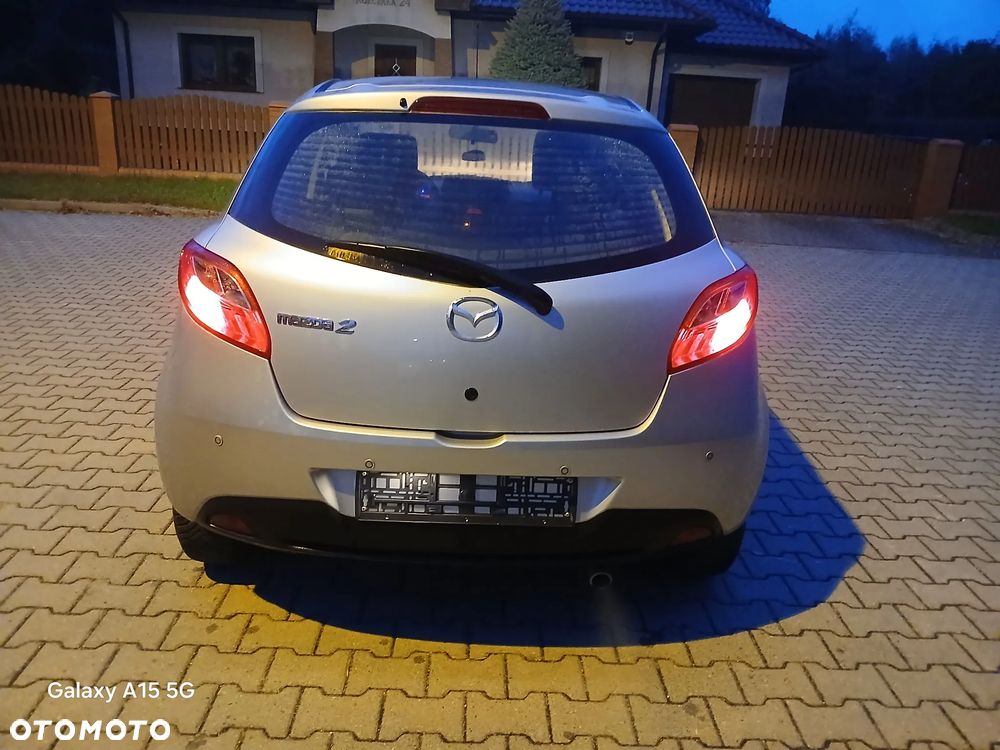 Mazda 2 - 6
