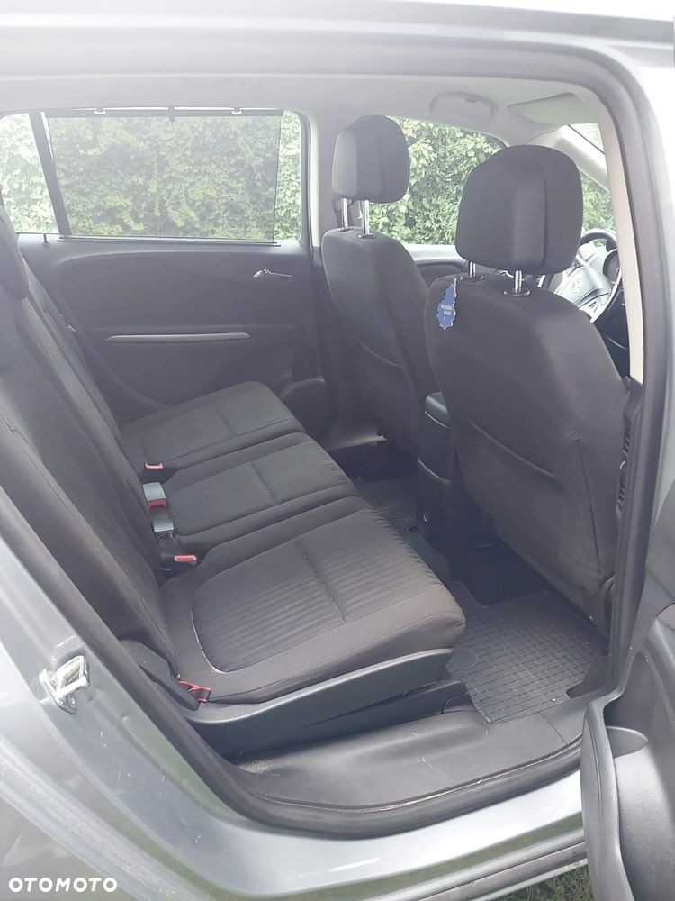 Opel Zafira - 7