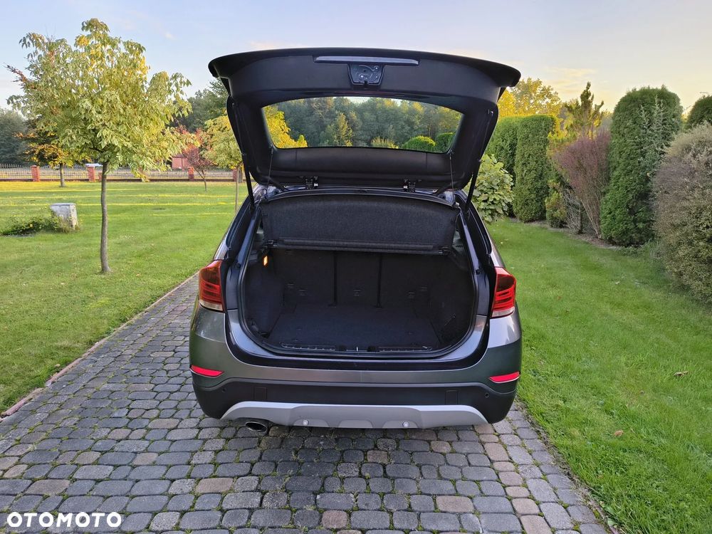 BMW X1 xDrive18d - 16