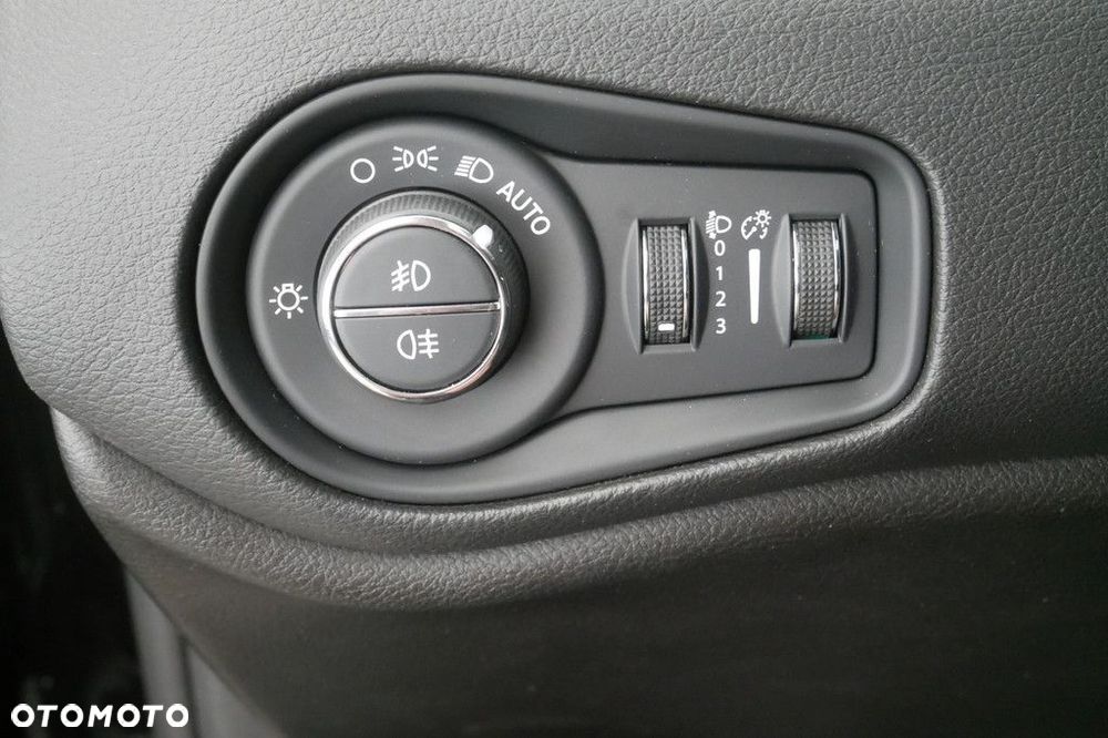 Jeep Renegade - 26