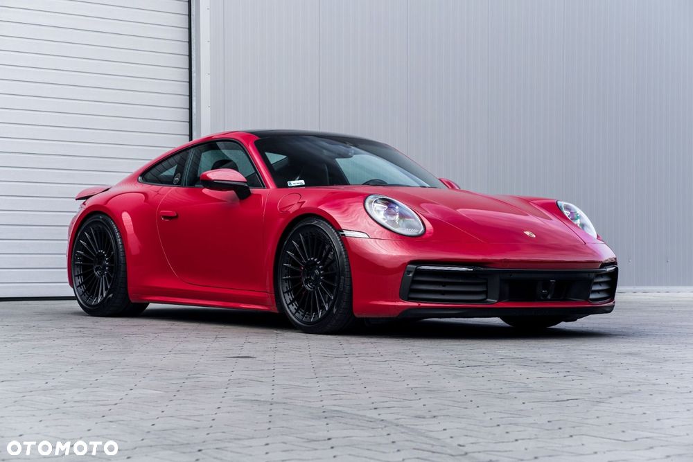 Porsche 911 Carrera 4S - 19