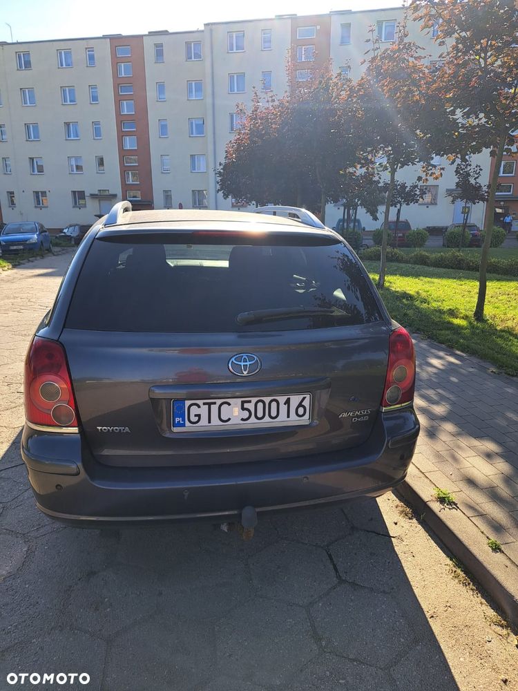 Toyota Avensis 2.2 D-CAT Sol plus NAVI - 4