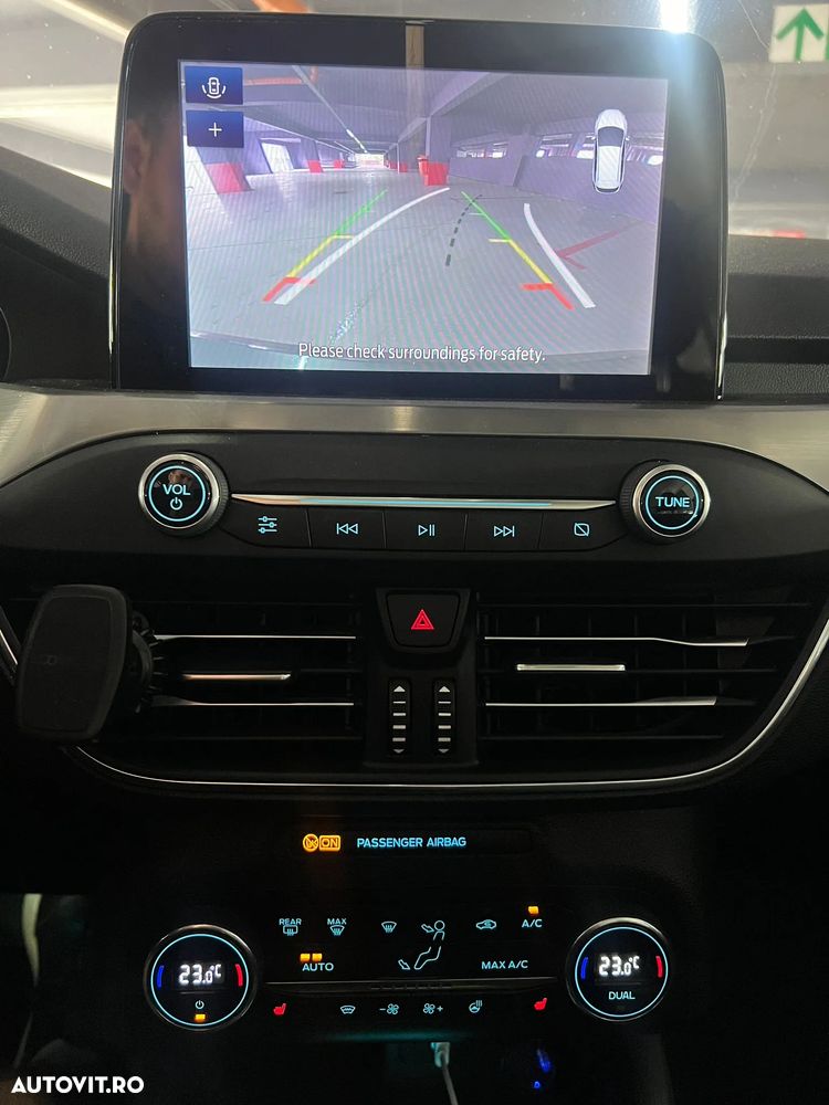 Ford Focus 1.5 EcoBlue Titanium Business - 10