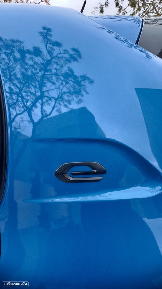 Peugeot e-208 GT - 9