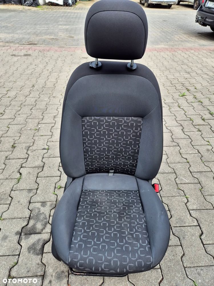FOTEL PRAWY PASAŻERA OPEL COMBO D FIAT DOBLO 3 III 10-20r. - 1