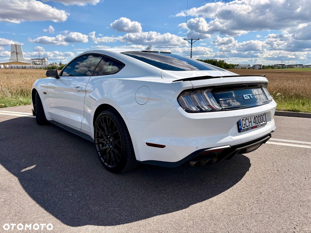Ford Mustang - 6
