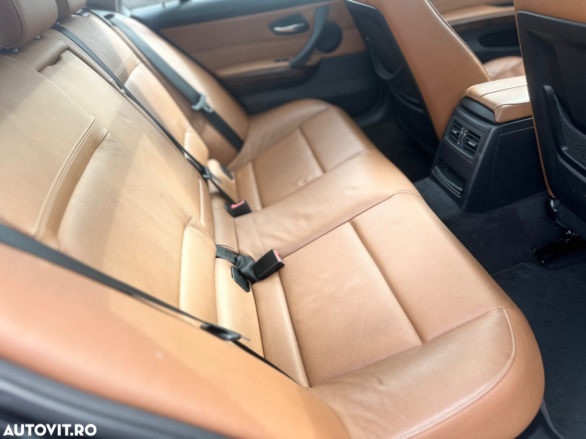 BMW Seria 3 320d xDrive DPF Touring Aut. - 7