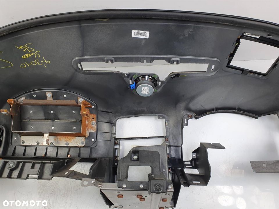 DESKA KOKPIT CHEVROLET CORVETTE C6 GRAND SPORT 11R - 15