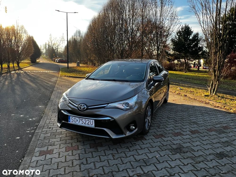 Toyota Avensis 1.8 Prestige - 9