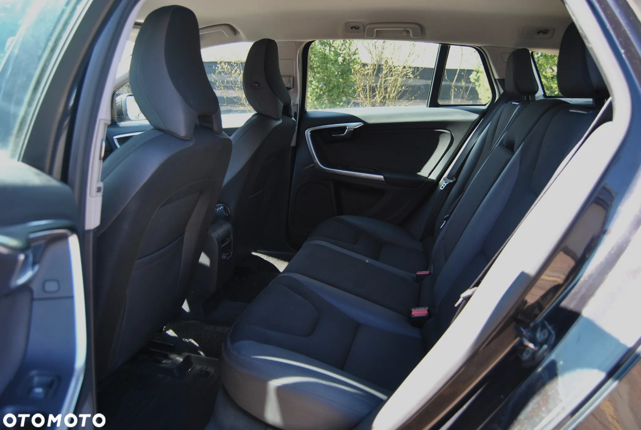 Volvo V60 D2 Summum - 6