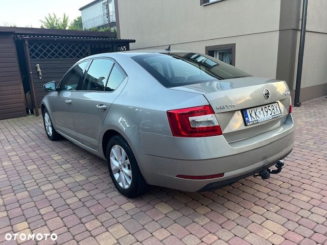Skoda Octavia 1.5 TSI ACT DSG Style - 5
