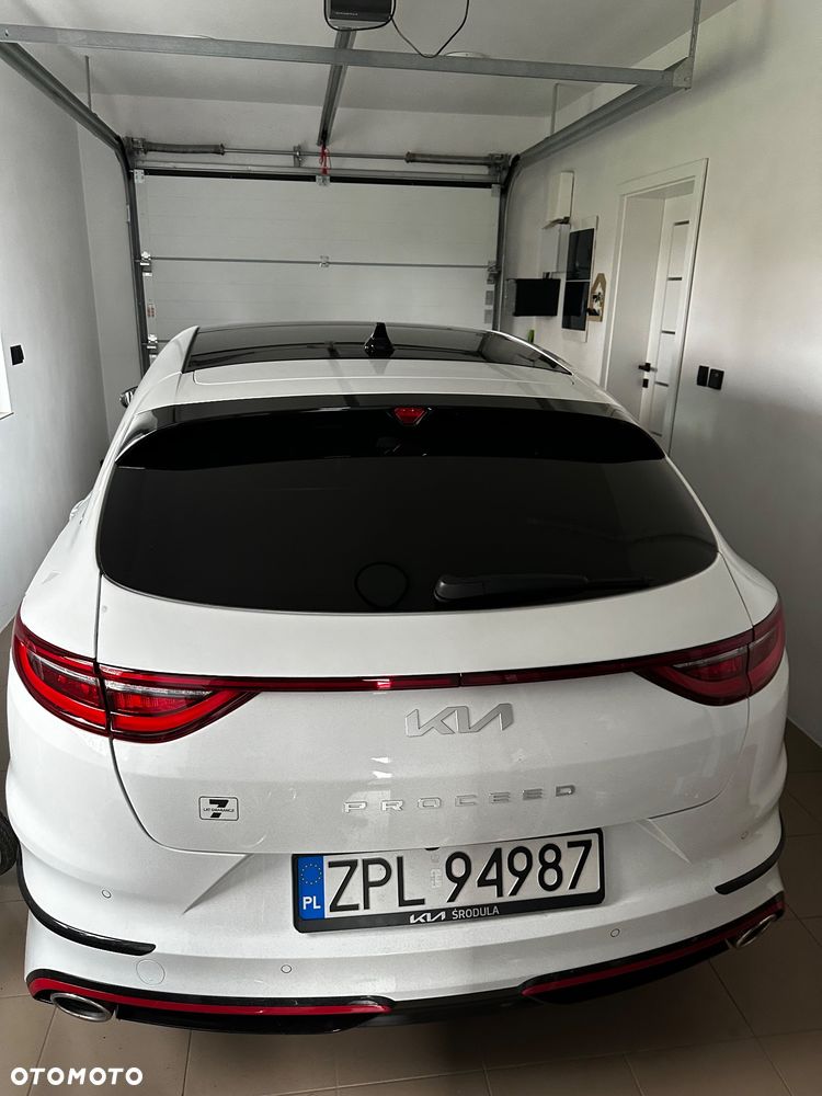 Kia ProCeed - 18