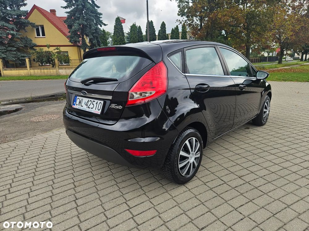 Ford Fiesta 1.25 Champions Edition - 4