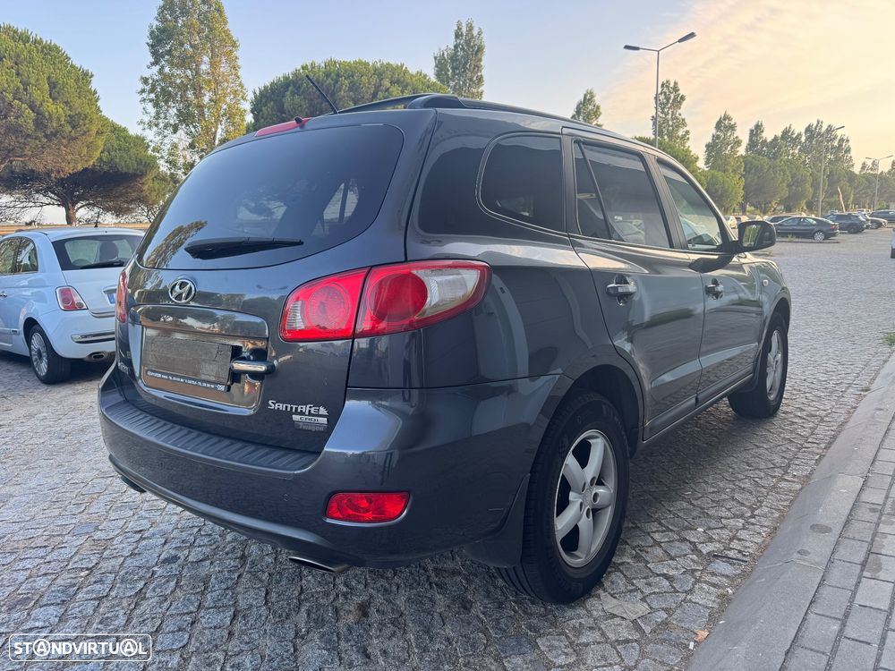 Hyundai Santa Fe 2.2 CRDi 7Wagon Style Aut. - 4
