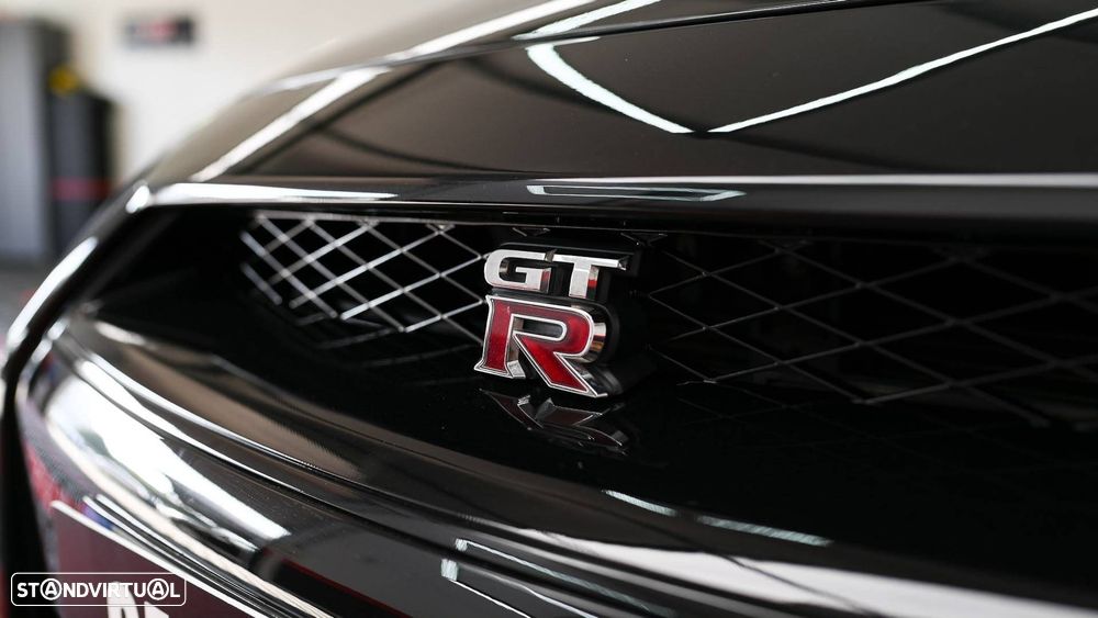Nissan GT-R 3.8 V6 Black Edition - 25
