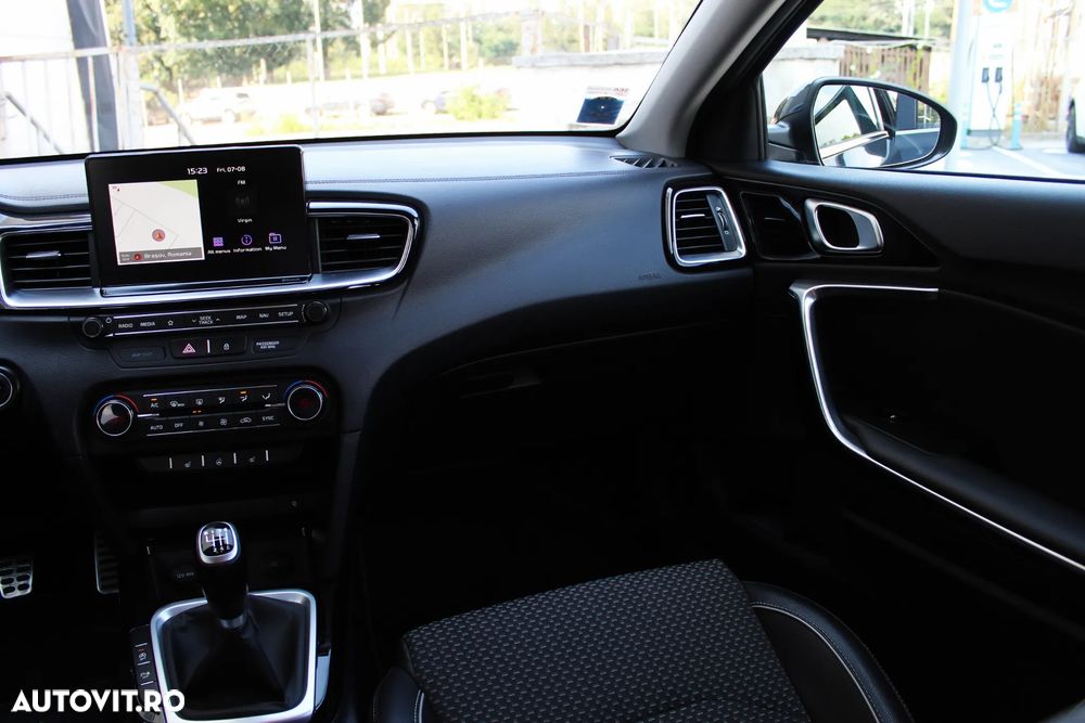 Kia Ceed 1.4 T-GDI OPF Platinum Edition - 20