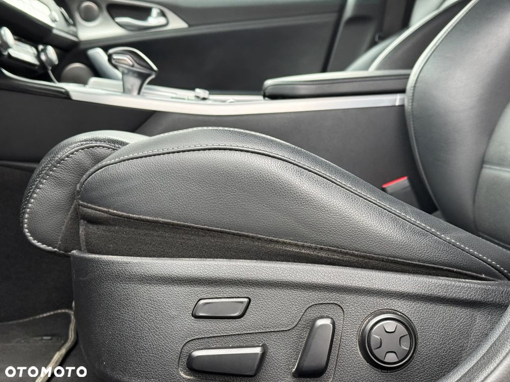 Kia Stinger 2.0 T-GDI GT Line - 30