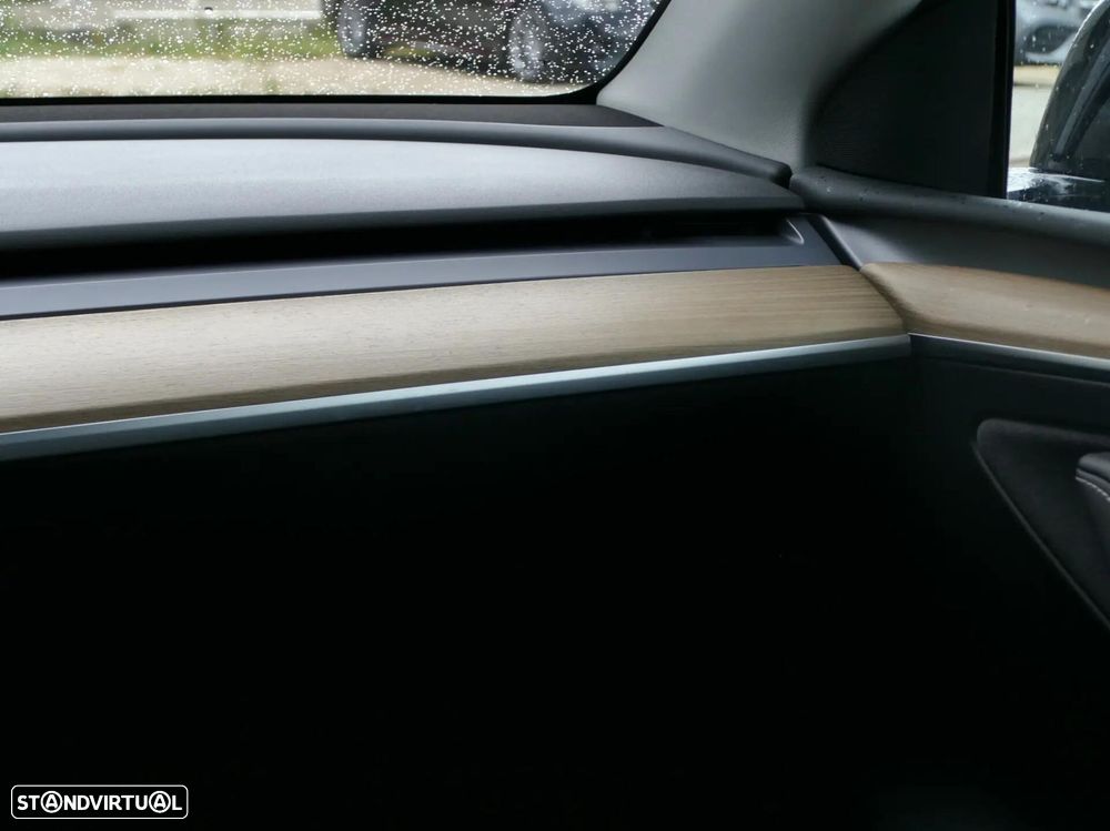 Tesla Model Y Long Range Tração Integral - 36
