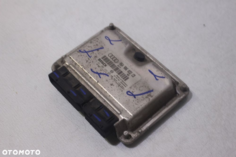 KOMPUTER SILNIKA AUDI A3 8L 1.8 T 06A906032CB - 2
