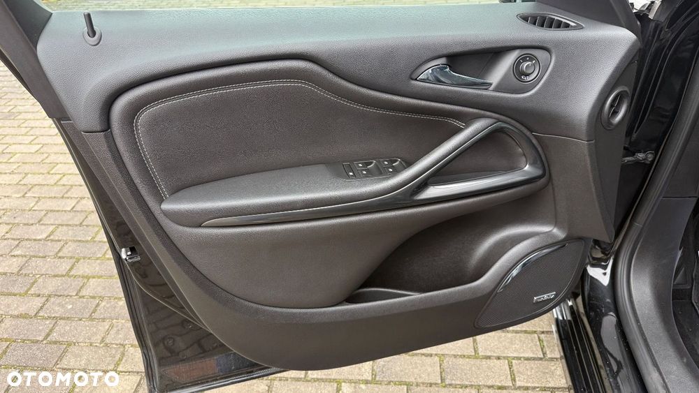 Opel Zafira - 22