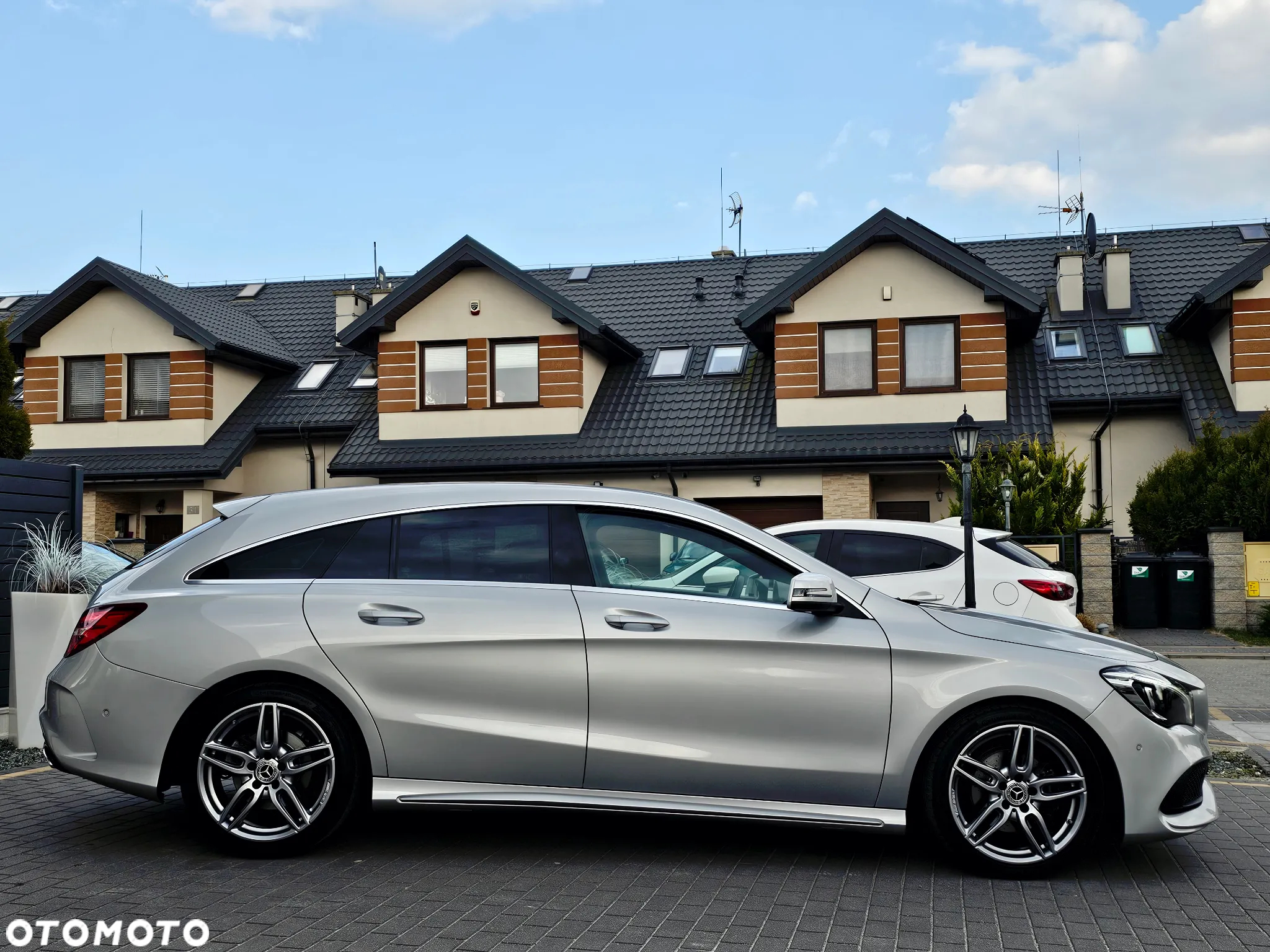 Mercedes-Benz CLA Shooting Brake 180 d 7G-DCT AMG Line - 10