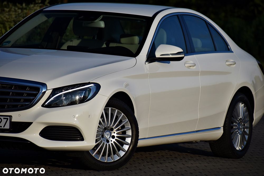 Mercedes-Benz Klasa C 180 9G-TRONIC Exclusive - 13