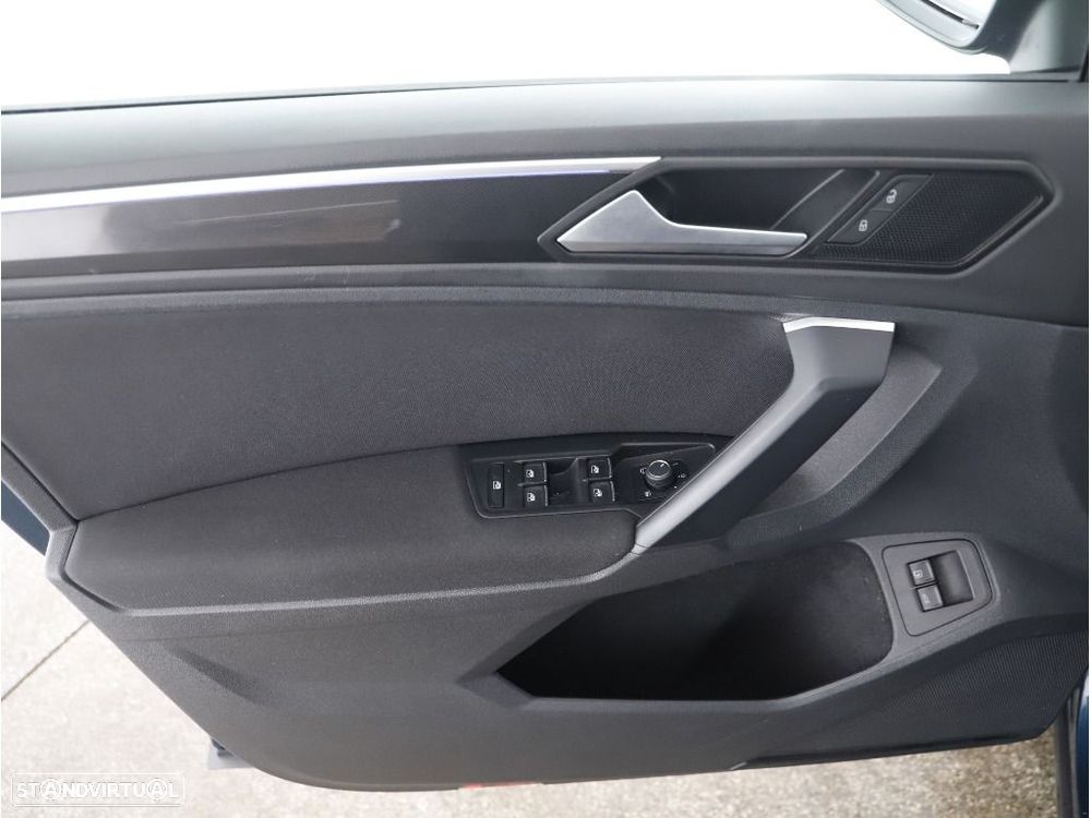 VW Tiguan 1.4 TSI eHybrid Life DSG - 37
