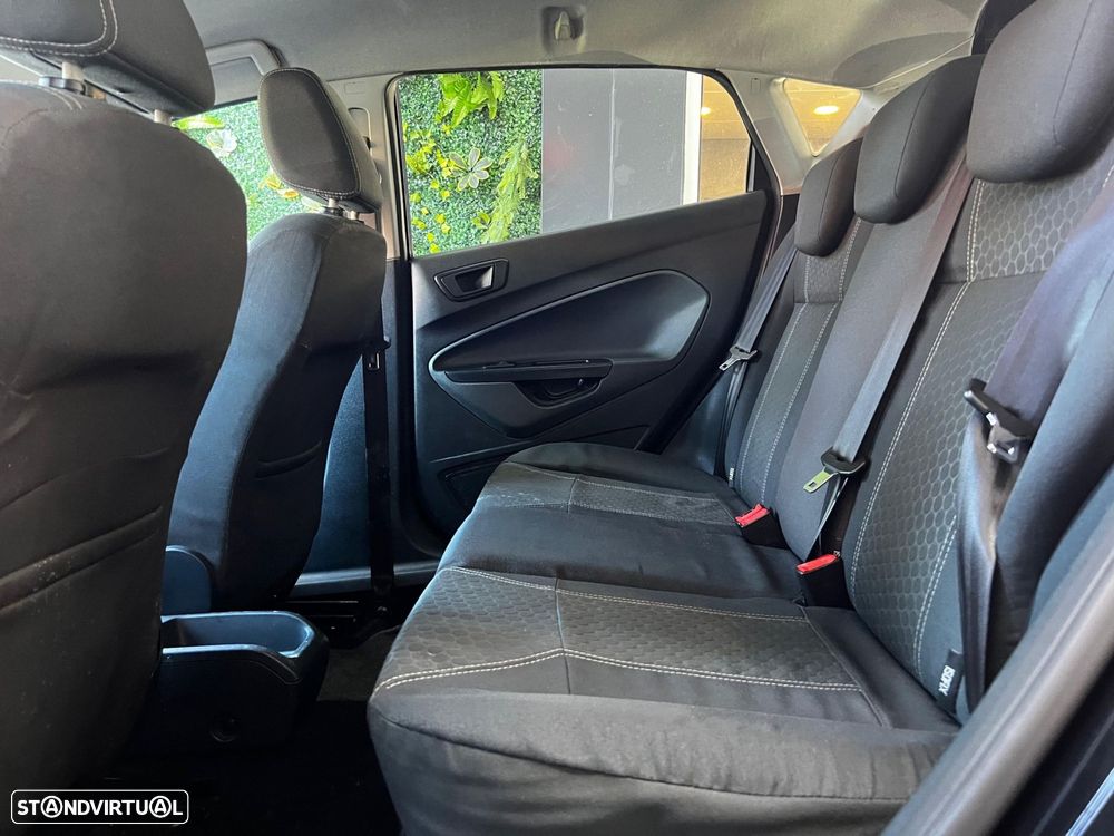 Ford Fiesta 1.4 TDCI Titanium - 10