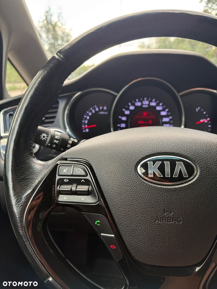 Kia Ceed 1.6 GDI L DCT - 15