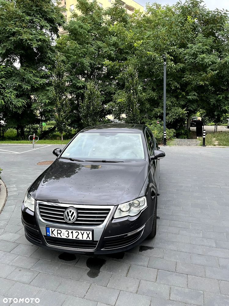 Volkswagen Passat 2.0 TDI DPF Highline DSG - 2