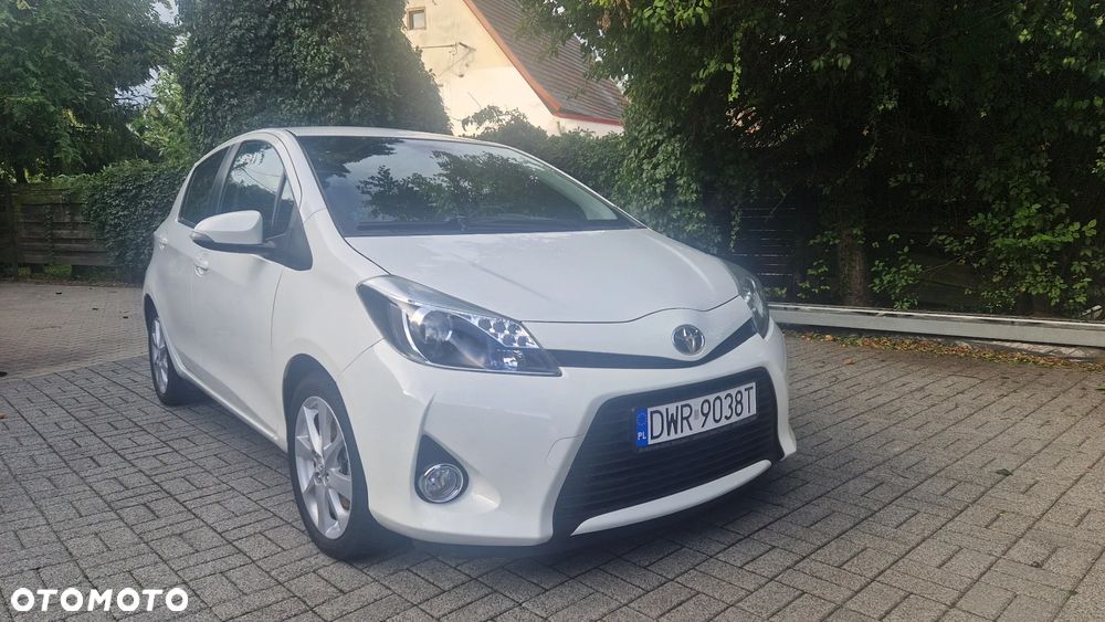 Toyota Yaris Hybrid 1.5 VVT-i Comfort mit Design Paket - 1
