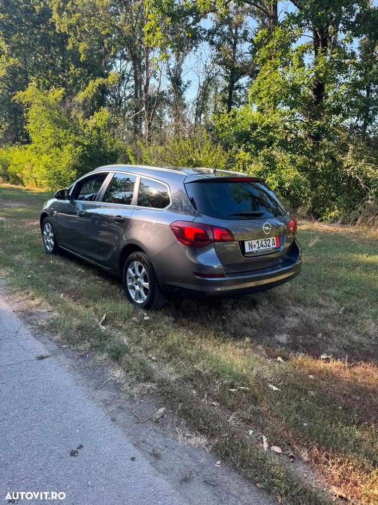 Opel Astra 1.7 CDTI Cosmo - 18