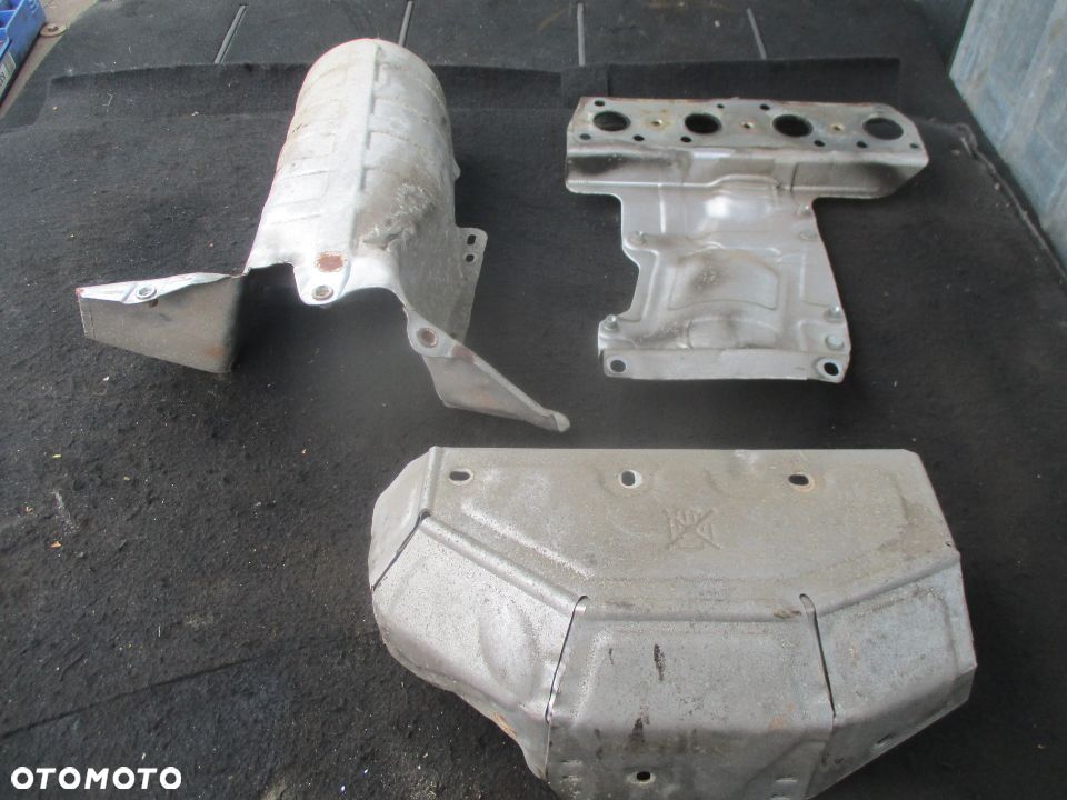 Osłona termiczna katalizatora Peugeot Citroen 1,6 VTI