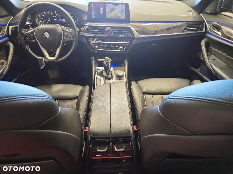 BMW Seria 5 540i xDrive Sport Line - 9