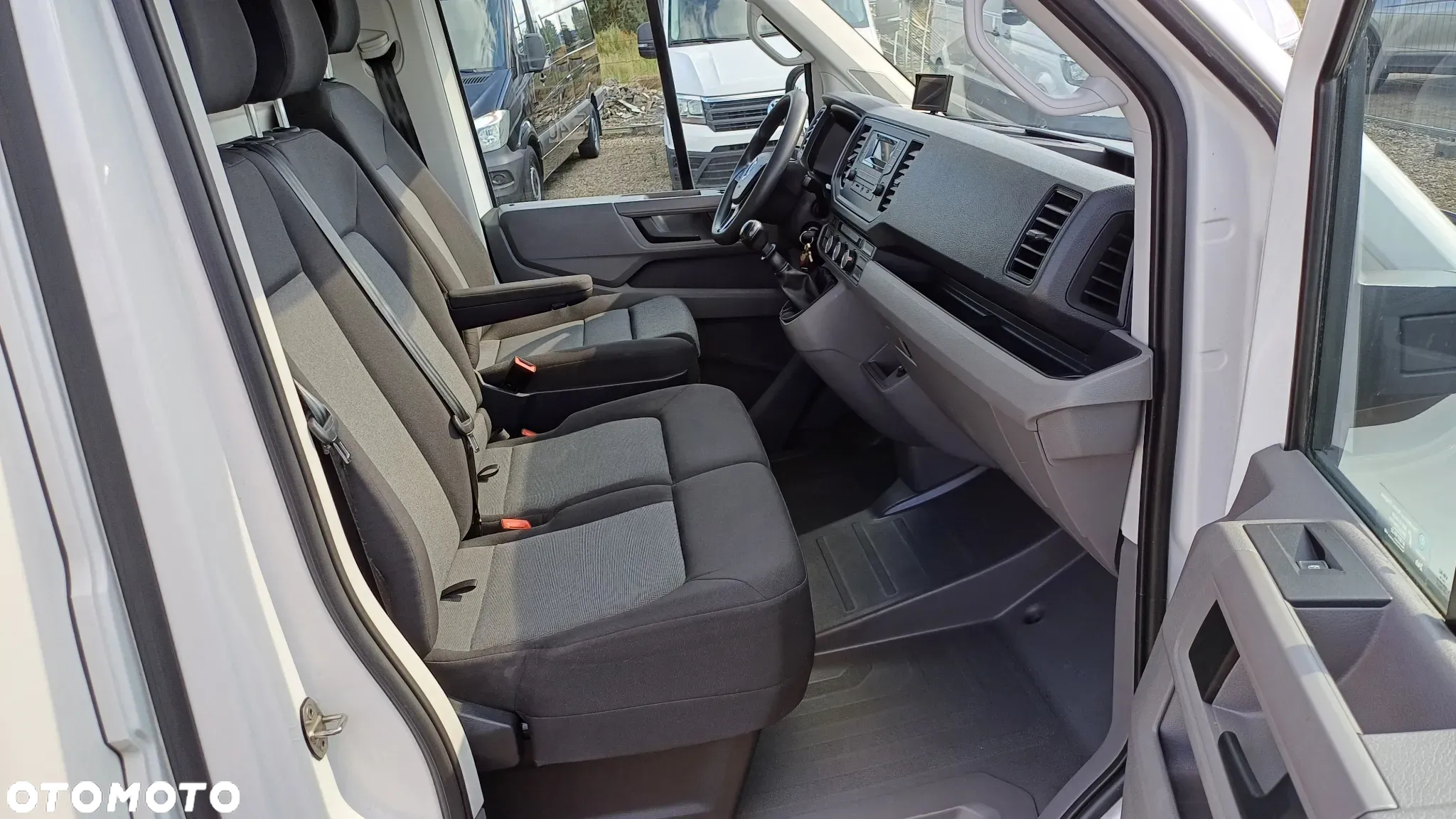 Volkswagen Crafter  Baza Na  Kampera  Koniowóz Kontener Bardzo Dobry stan - 25