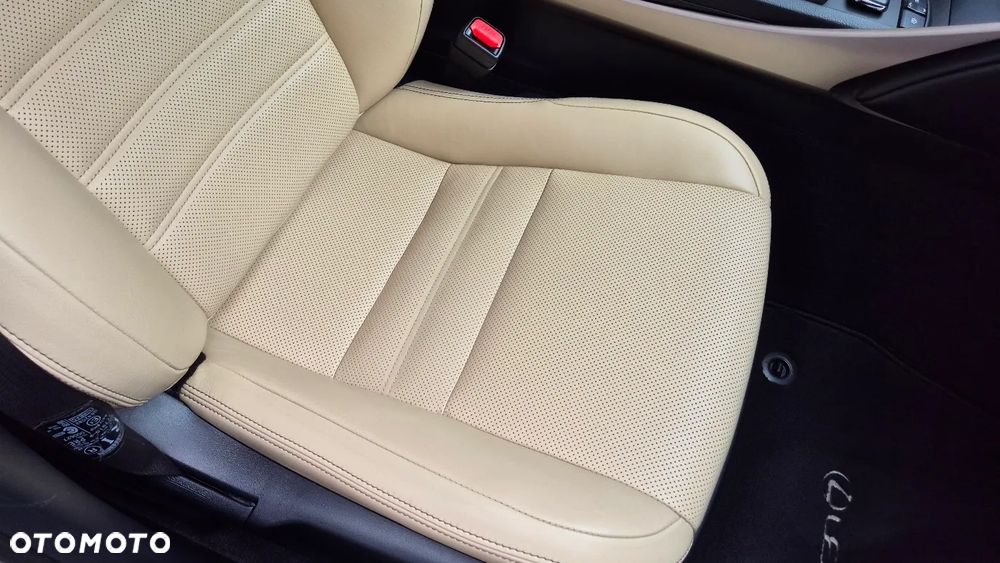 Lexus IS 200t Comfort - 12