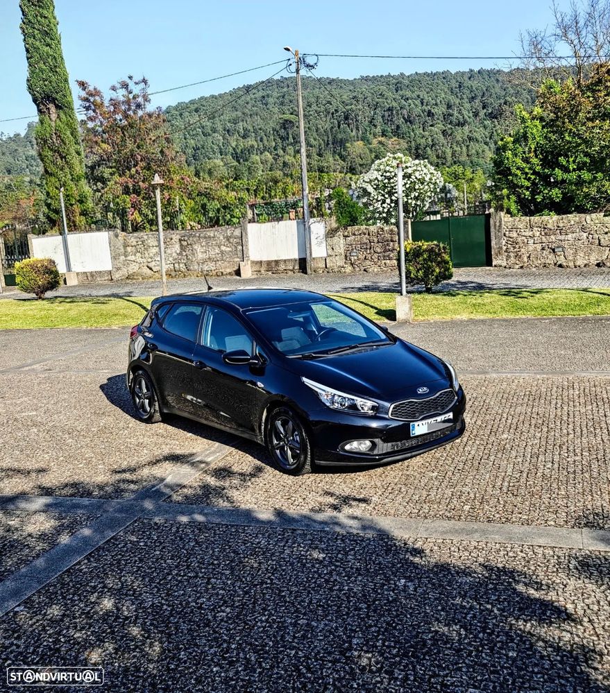 Kia Ceed 1.4 CRDi 90 Spirit - 1
